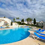 Patio Alcornocal By Residea *