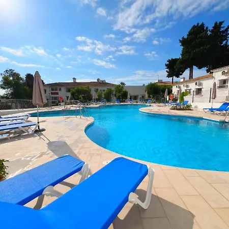 Apartment Patio Alcornocal By Residea Estepona